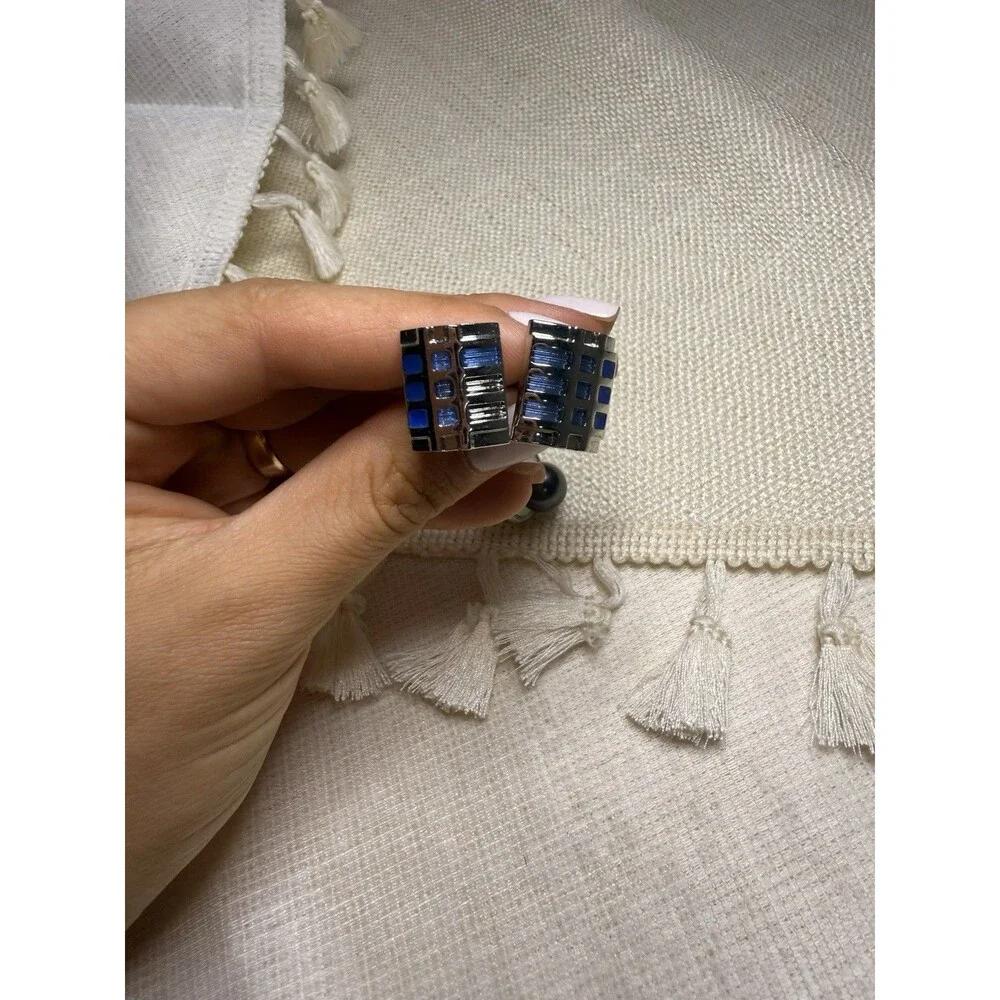 2-Piece Cufflink Set – Black Faux‎ Pearl & Blue Grid Design – Gift Box Ready